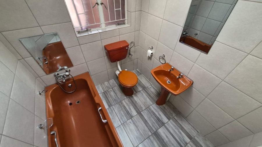 3 Bedroom Property for Sale in Birchleigh Gauteng