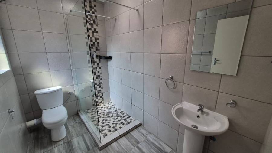 3 Bedroom Property for Sale in Birchleigh Gauteng