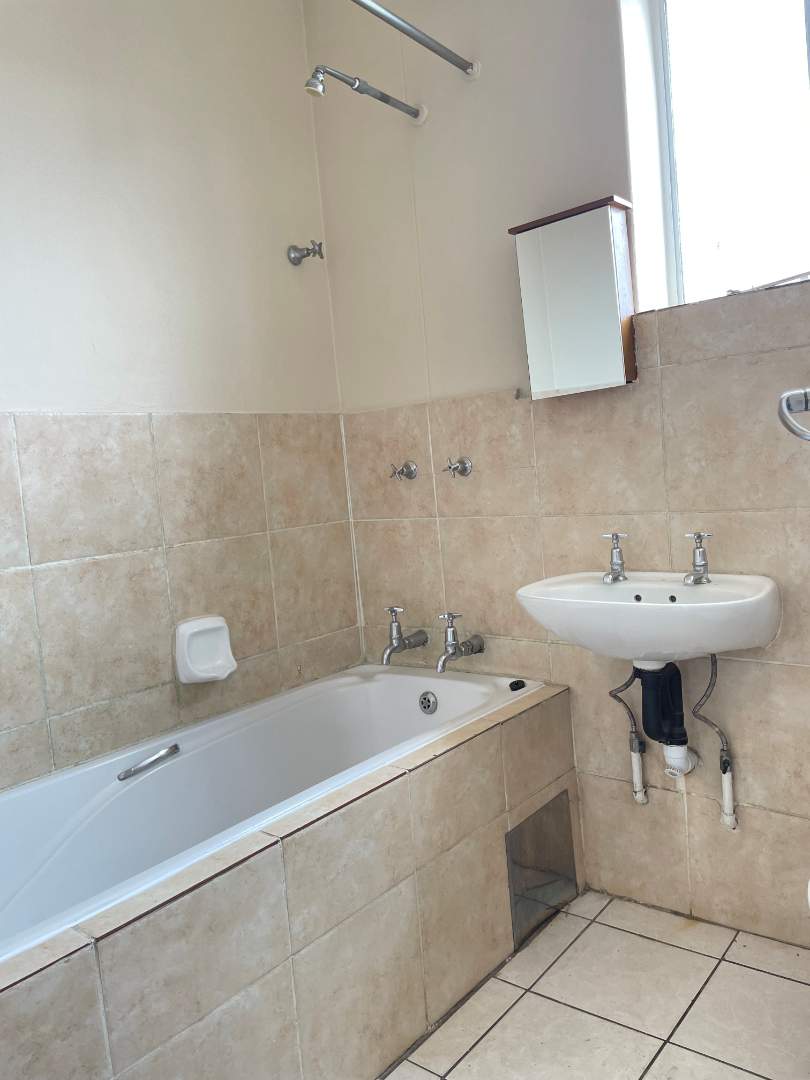 To Let 2 Bedroom Property for Rent in Rietfontein Gauteng