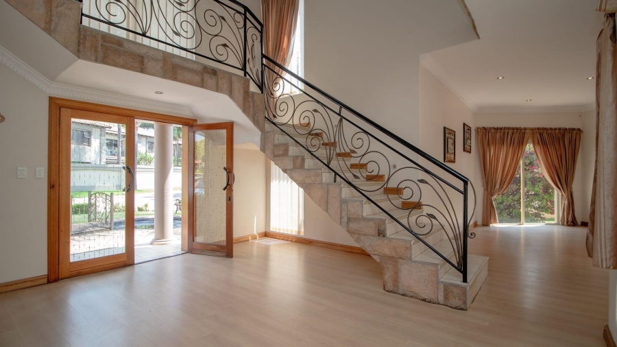 3 Bedroom Property for Sale in Lakefield Gauteng
