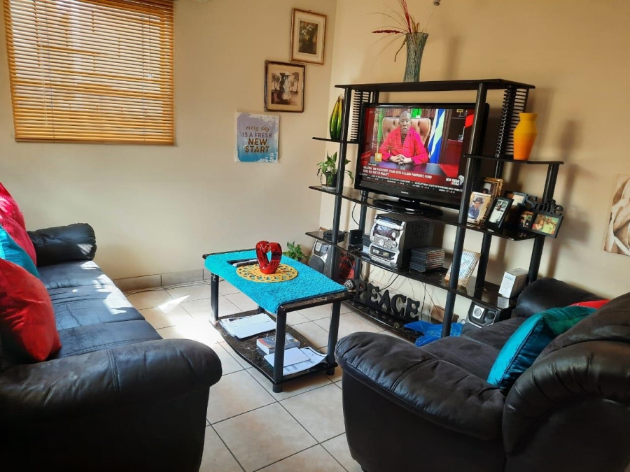 To Let 3 Bedroom Property for Rent in Kosmosdal Gauteng