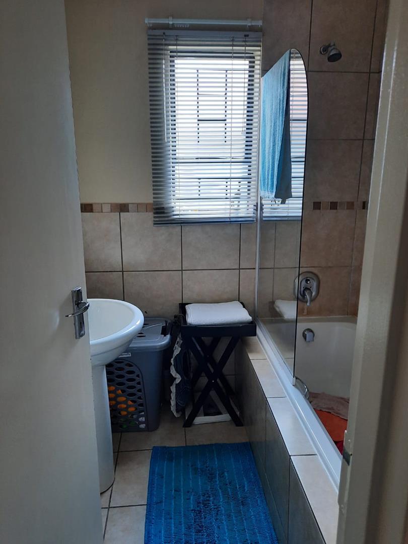 To Let 3 Bedroom Property for Rent in Kosmosdal Gauteng