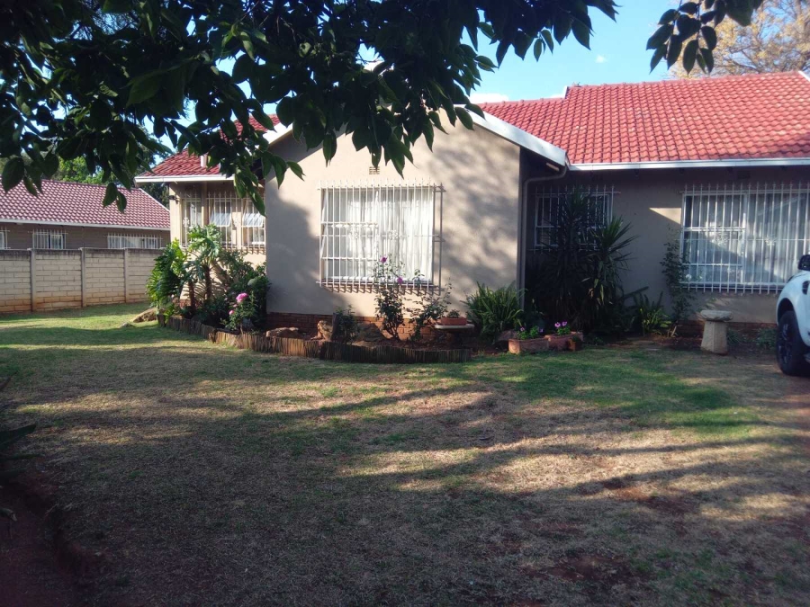3 Bedroom Property for Sale in Brackenhurst Gauteng