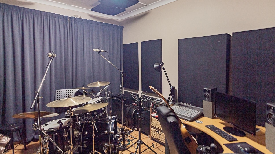 4 Bedroom Property for Sale in Alberante Gauteng