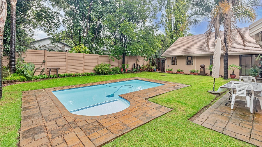 4 Bedroom Property for Sale in Alberante Gauteng