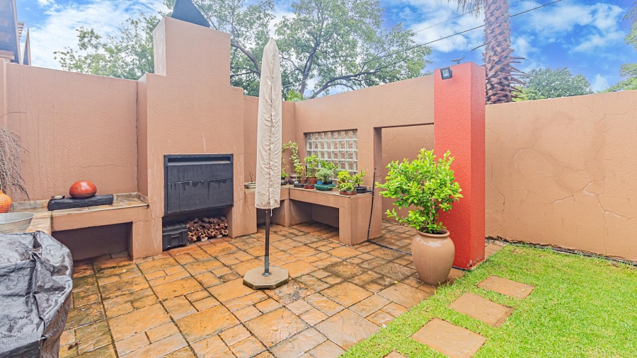 4 Bedroom Property for Sale in Alberante Gauteng