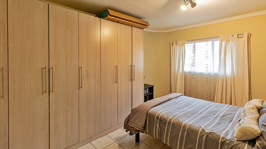 4 Bedroom Property for Sale in Alberante Gauteng