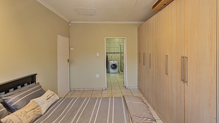 4 Bedroom Property for Sale in Alberante Gauteng