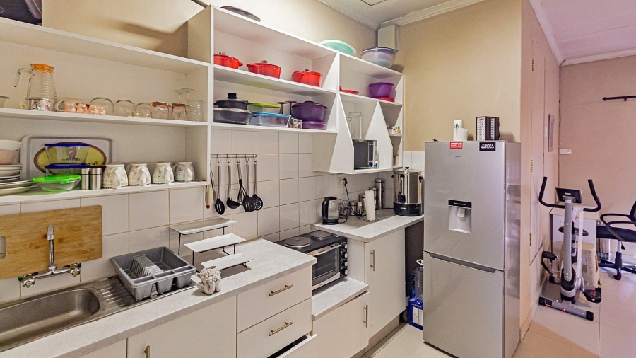 4 Bedroom Property for Sale in Alberante Gauteng