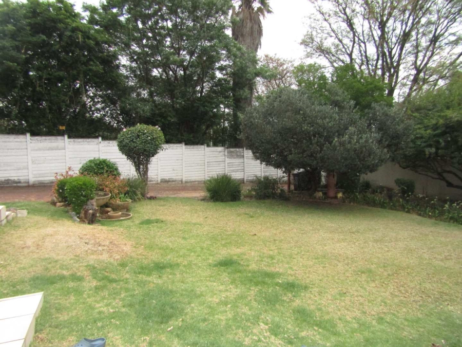 5 Bedroom Property for Sale in Sunningdale Gauteng