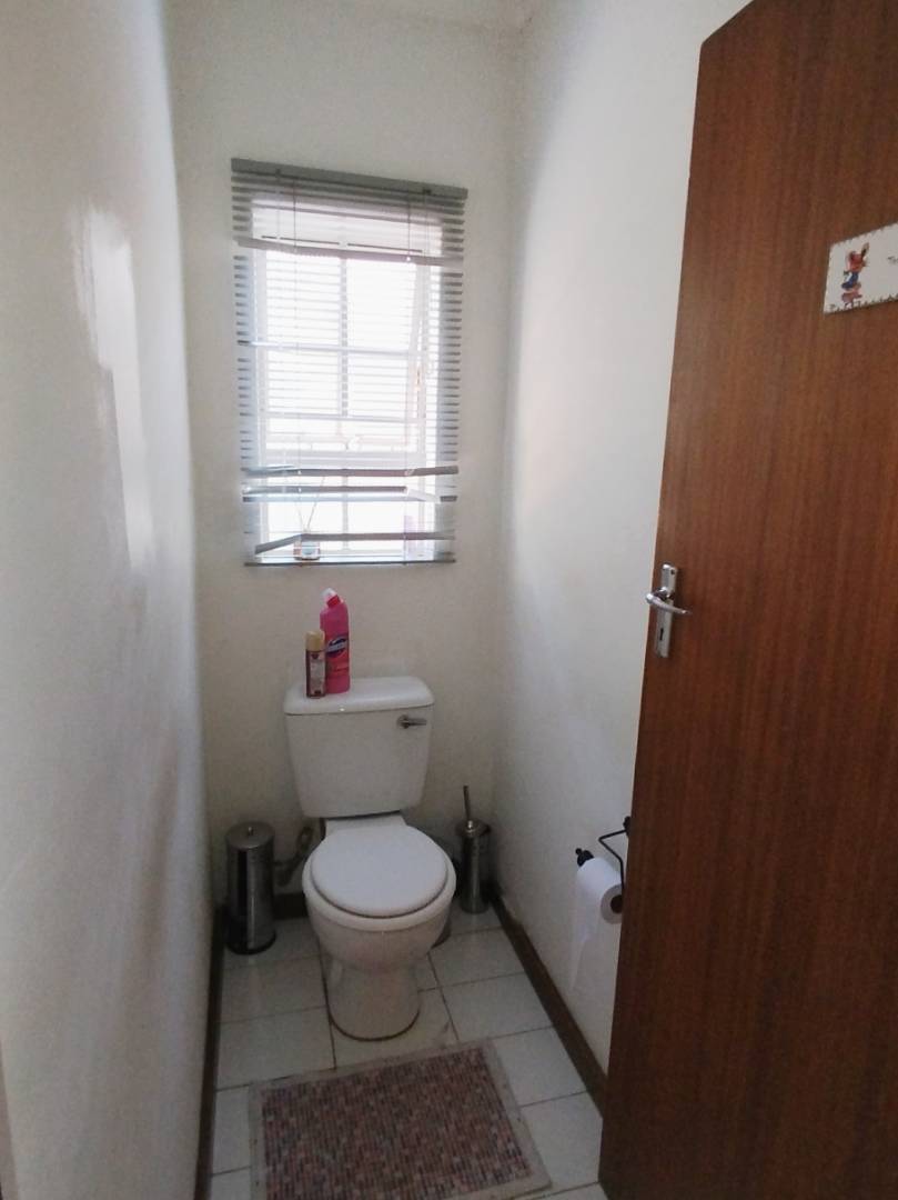 4 Bedroom Property for Sale in Doornpoort Gauteng