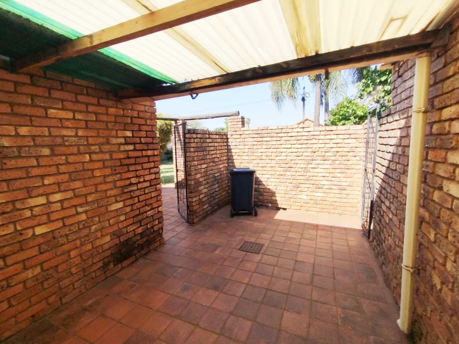 4 Bedroom Property for Sale in Doornpoort Gauteng