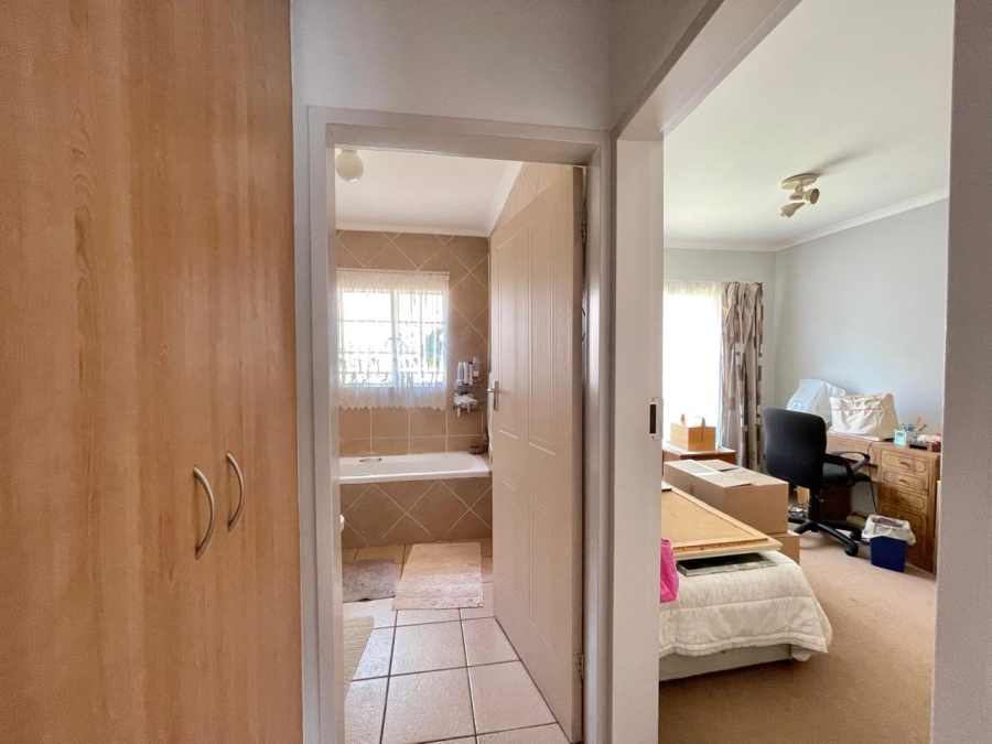 3 Bedroom Property for Sale in Theresa Park Gauteng