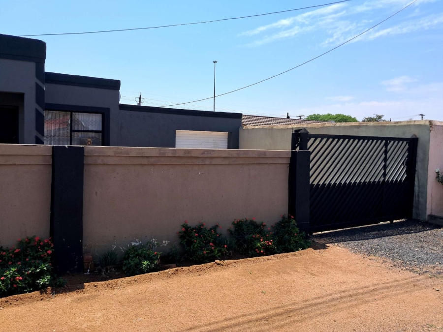 2 Bedroom Property for Sale in Ga-Rankuwa Gauteng