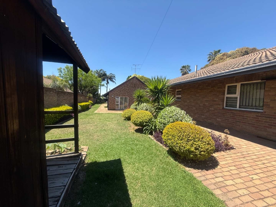 To Let 1 Bedroom Property for Rent in North Riding Gauteng