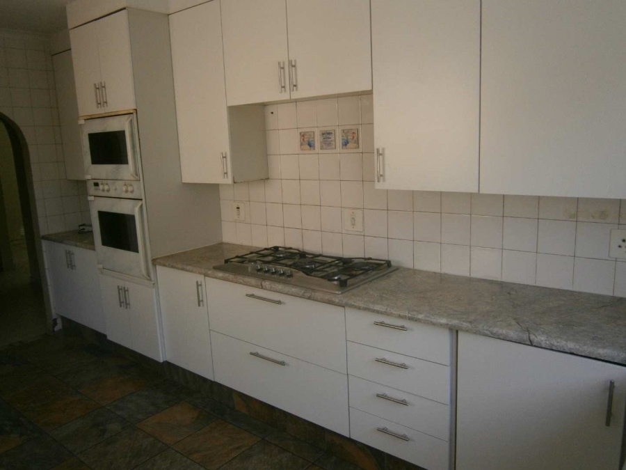 To Let 4 Bedroom Property for Rent in Brackenhurst Gauteng