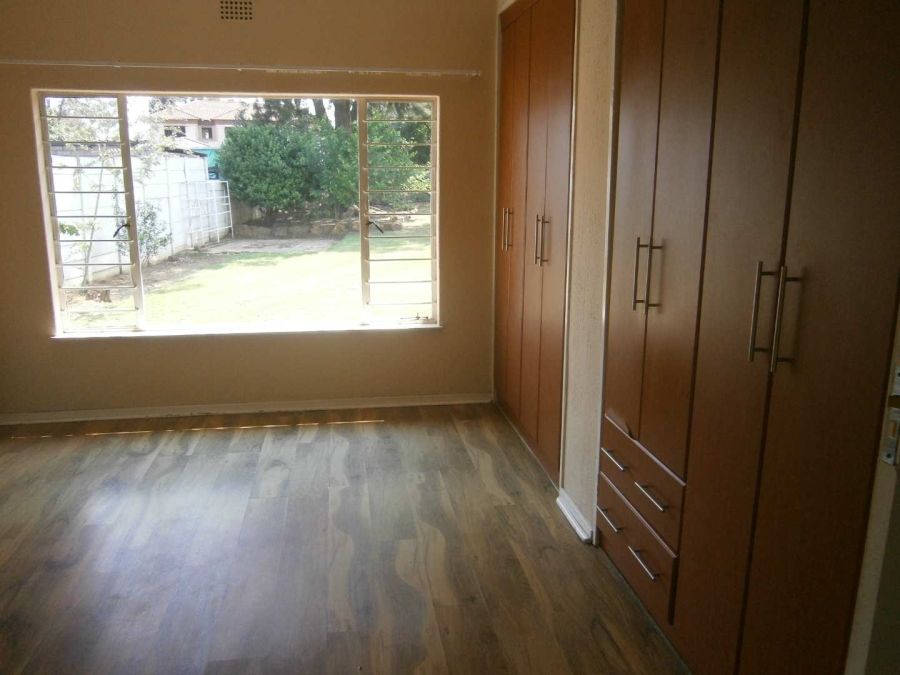 To Let 4 Bedroom Property for Rent in Brackenhurst Gauteng
