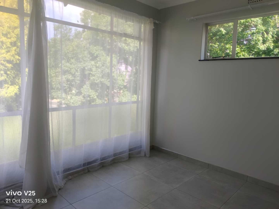 To Let 2 Bedroom Property for Rent in Brackenhurst Gauteng