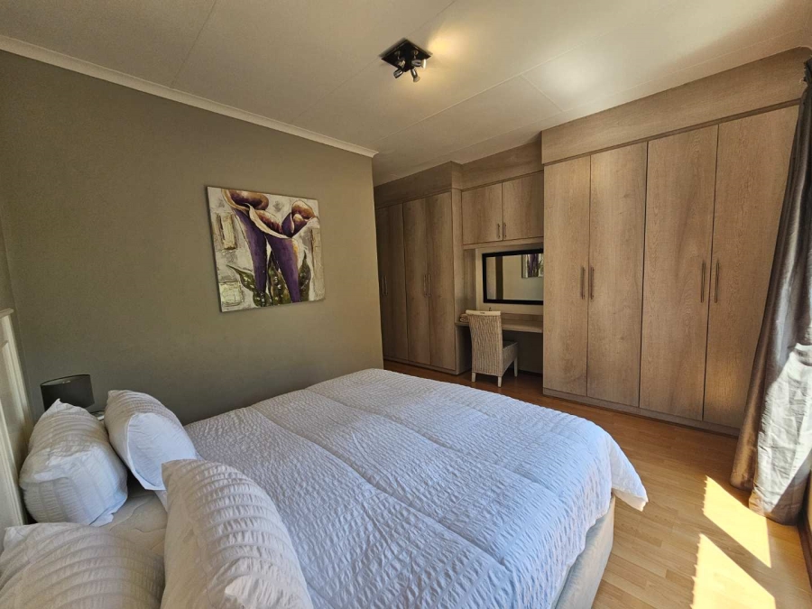 To Let 3 Bedroom Property for Rent in Woodhill Estate Gauteng