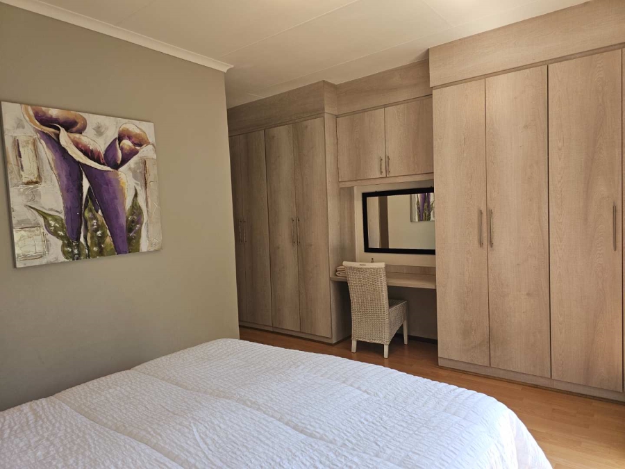 To Let 3 Bedroom Property for Rent in Woodhill Estate Gauteng