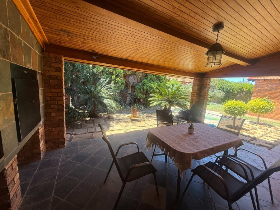 3 Bedroom Property for Sale in Radiokop Gauteng