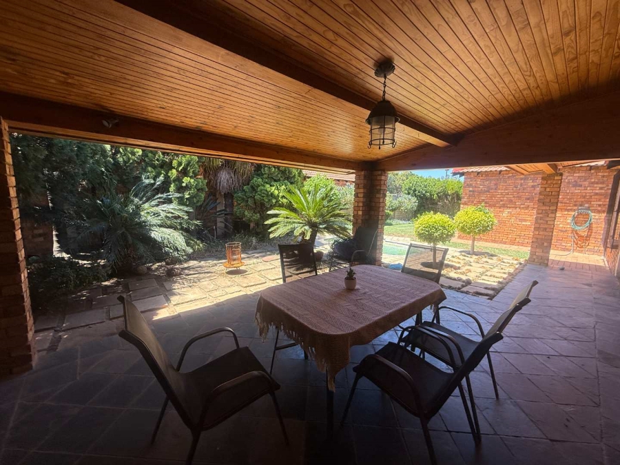 3 Bedroom Property for Sale in Radiokop Gauteng
