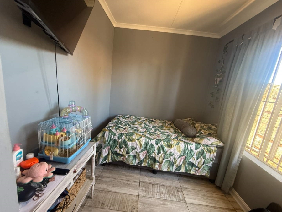 3 Bedroom Property for Sale in Radiokop Gauteng