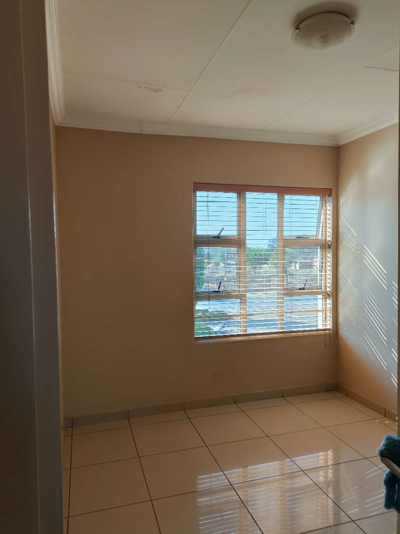 To Let 3 Bedroom Property for Rent in Montana Gauteng