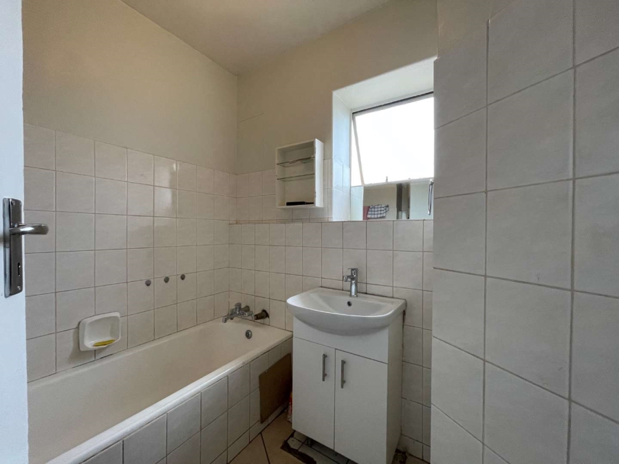 2 Bedroom Property for Sale in Weavind Park Gauteng