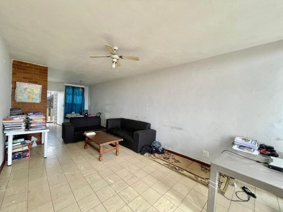 2 Bedroom Property for Sale in Gezina Gauteng