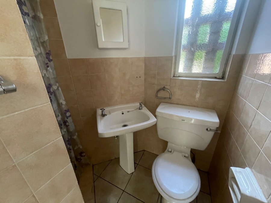To Let 2 Bedroom Property for Rent in Sandown Gauteng