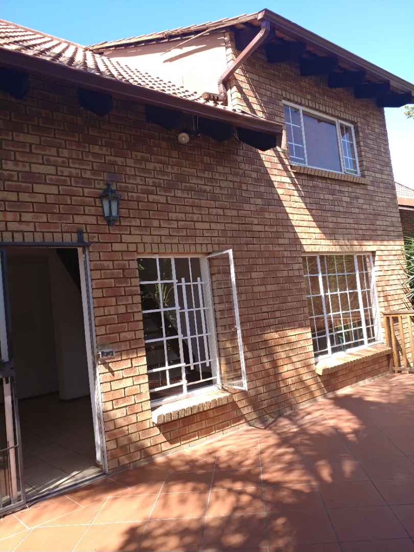 3 Bedroom Property for Sale in Val de Grace Gauteng