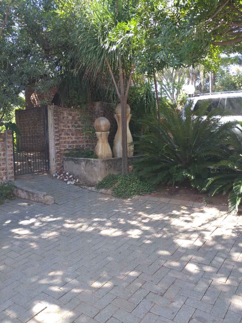 3 Bedroom Property for Sale in Val de Grace Gauteng