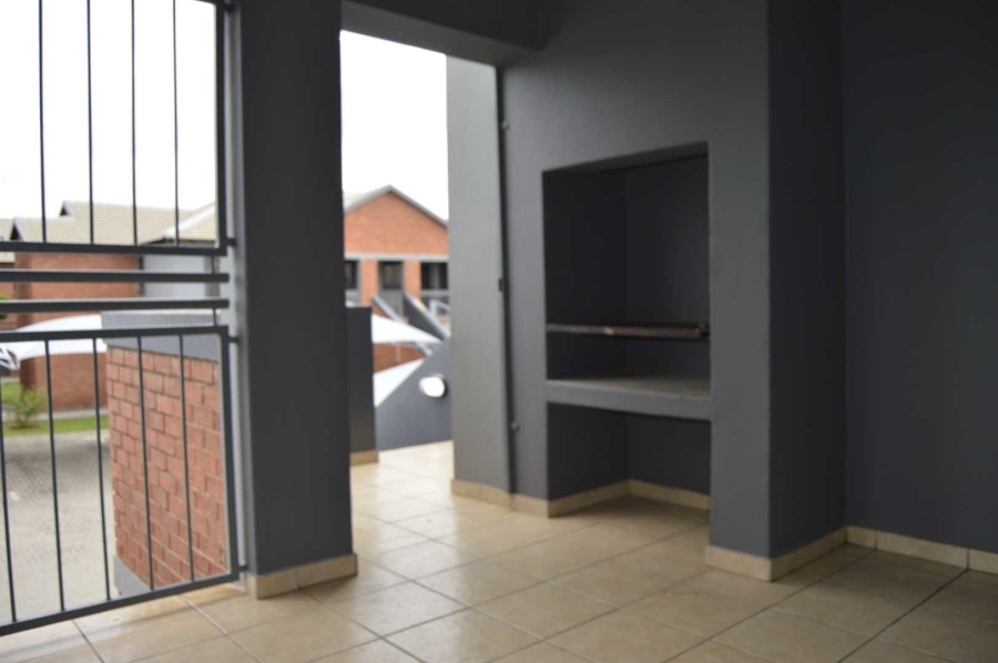 2 Bedroom Property for Sale in Birchleigh Gauteng