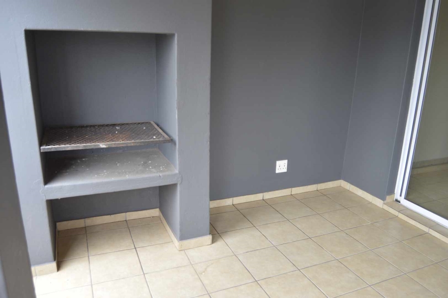 2 Bedroom Property for Sale in Birchleigh Gauteng