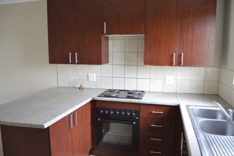 2 Bedroom Property for Sale in Birchleigh Gauteng
