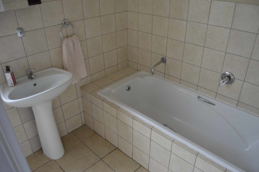 2 Bedroom Property for Sale in Birchleigh Gauteng