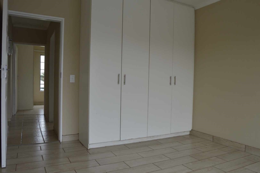 2 Bedroom Property for Sale in Birchleigh Gauteng