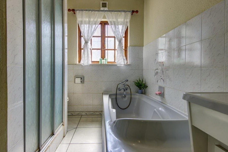 3 Bedroom Property for Sale in Terenure Gauteng