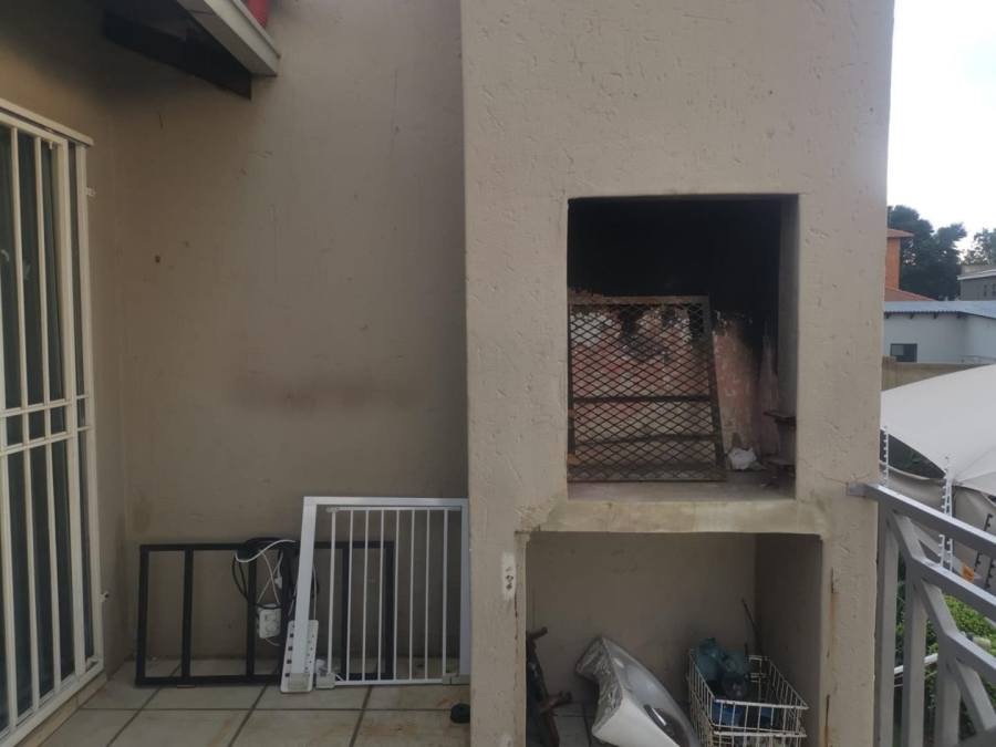 To Let 2 Bedroom Property for Rent in South Crest Gauteng