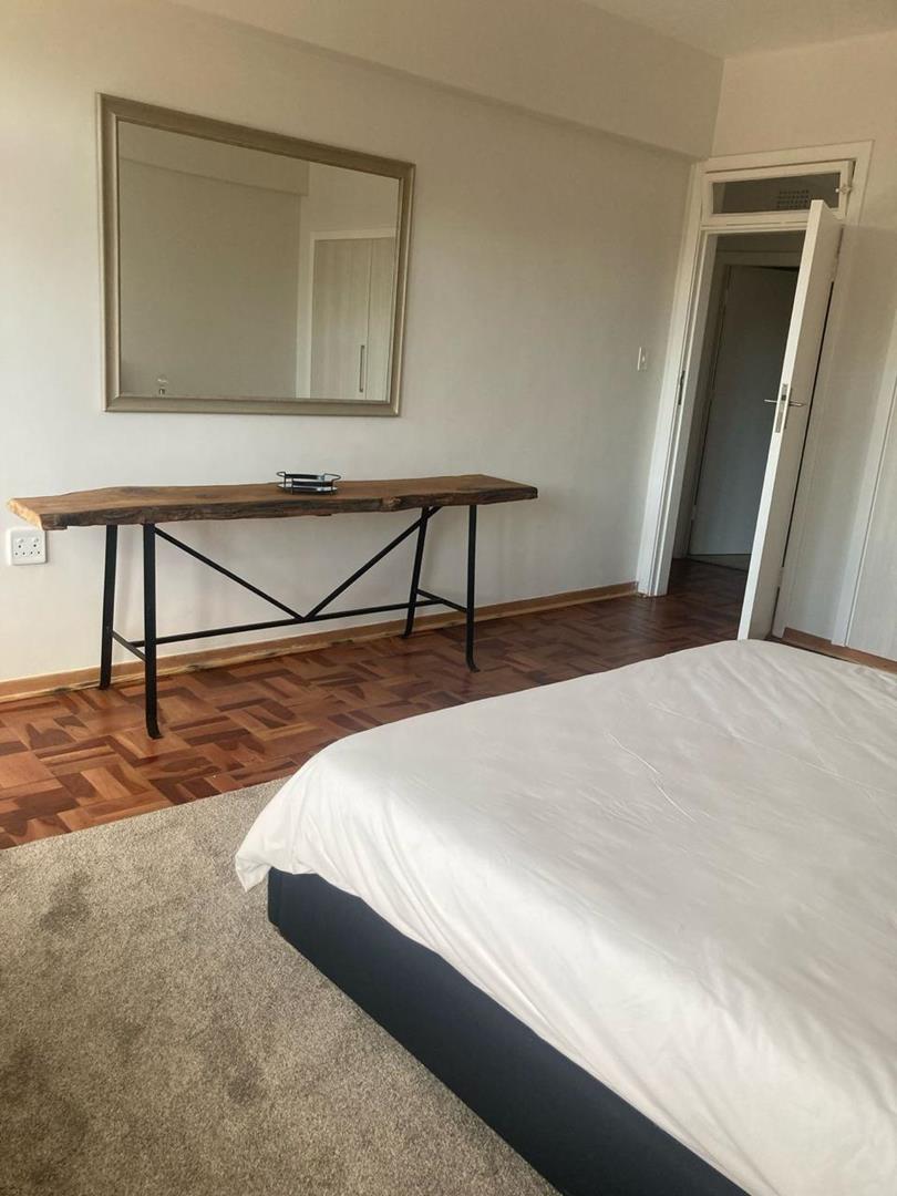 To Let 1 Bedroom Property for Rent in Illovo Gauteng