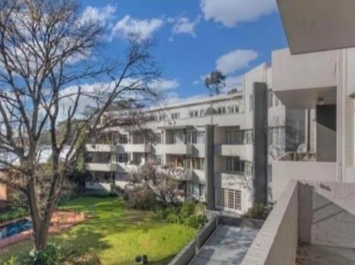 To Let 1 Bedroom Property for Rent in Illovo Gauteng