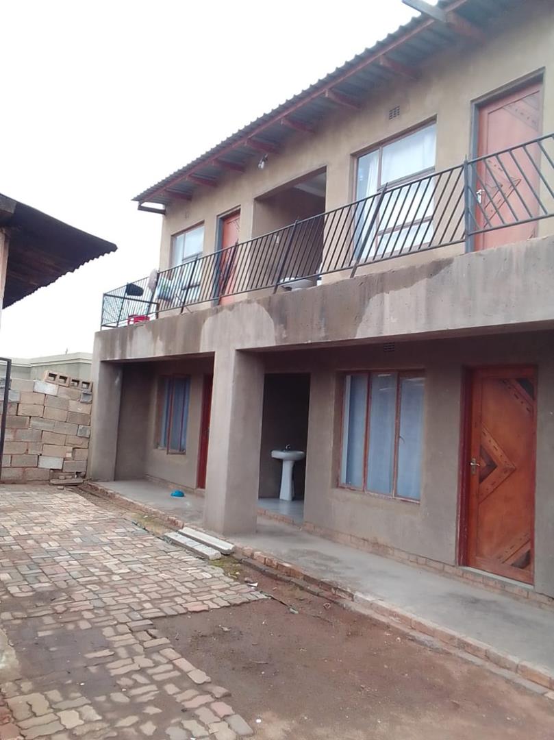 2 Bedroom Property for Sale in Tokoza Gauteng