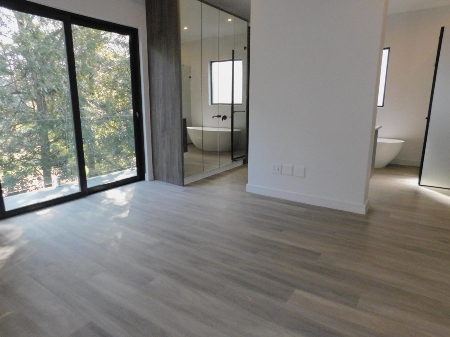 To Let 4 Bedroom Property for Rent in Bryanston Gauteng