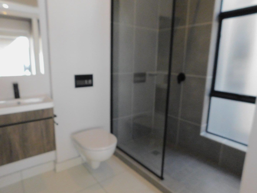 To Let 4 Bedroom Property for Rent in Bryanston Gauteng