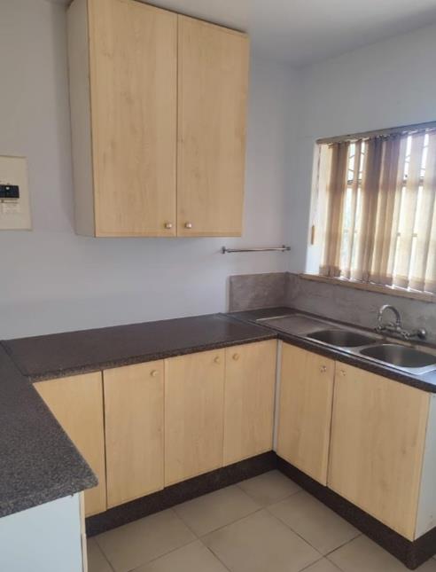 To Let 2 Bedroom Property for Rent in Dawnview Gauteng
