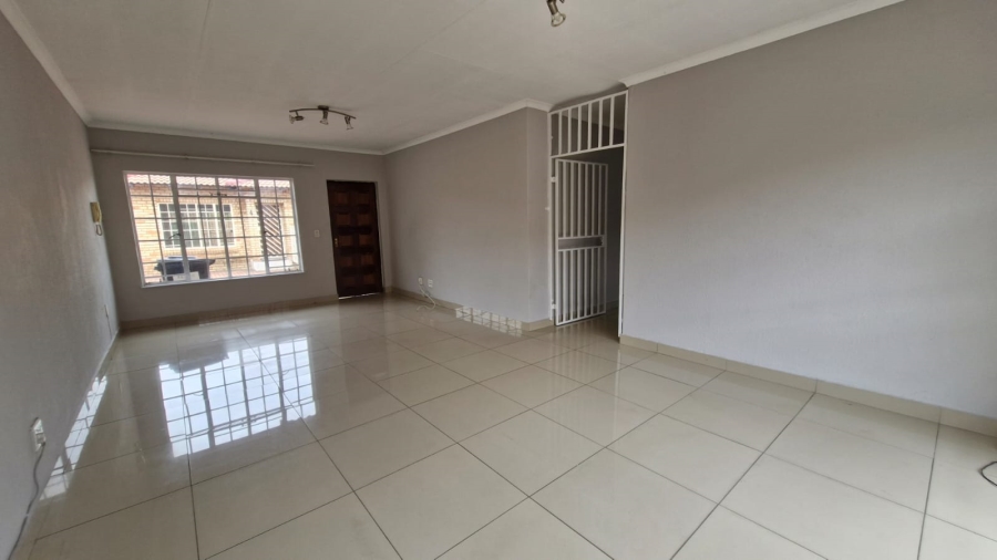 3 Bedroom Property for Sale in New Redruth Gauteng
