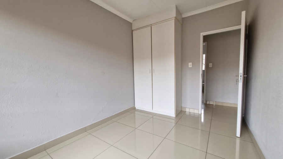 3 Bedroom Property for Sale in New Redruth Gauteng