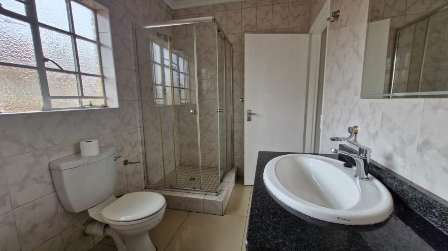 3 Bedroom Property for Sale in New Redruth Gauteng