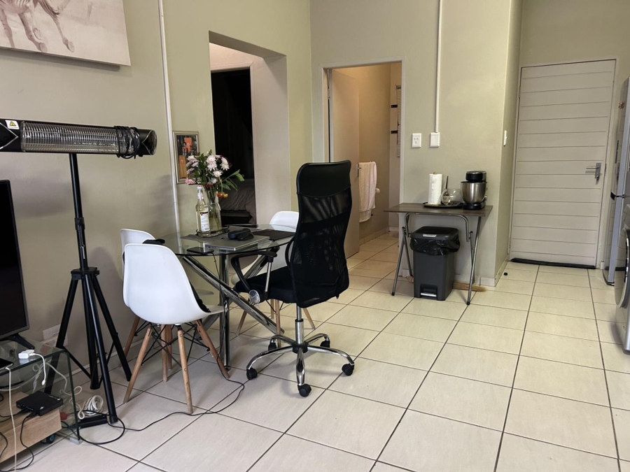 To Let 3 Bedroom Property for Rent in Crystal Park Gauteng